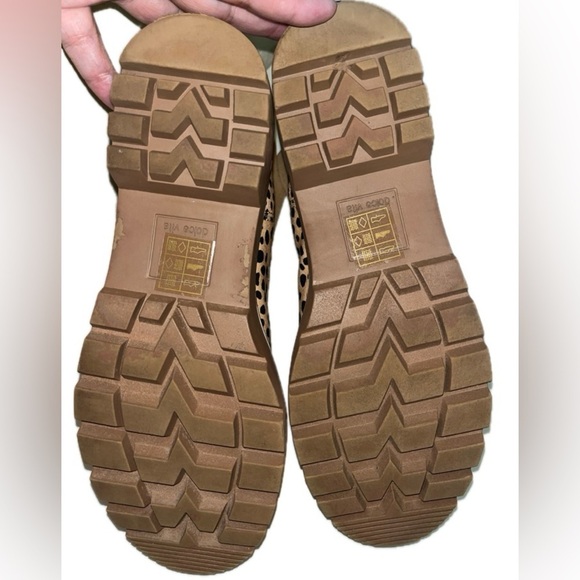 Dolce Vita ‘Pepper’ 7M Leopard Cheetah Animal Print Chelsea Bootie - Picture 10 of 11